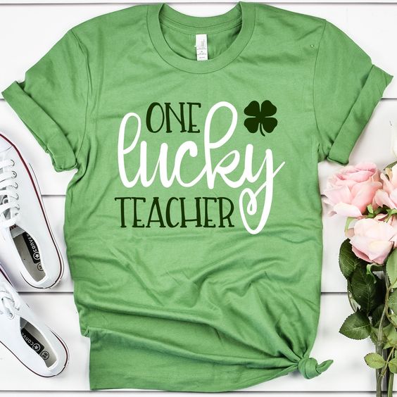 One Lucky Teacher T Shirt SE15A0